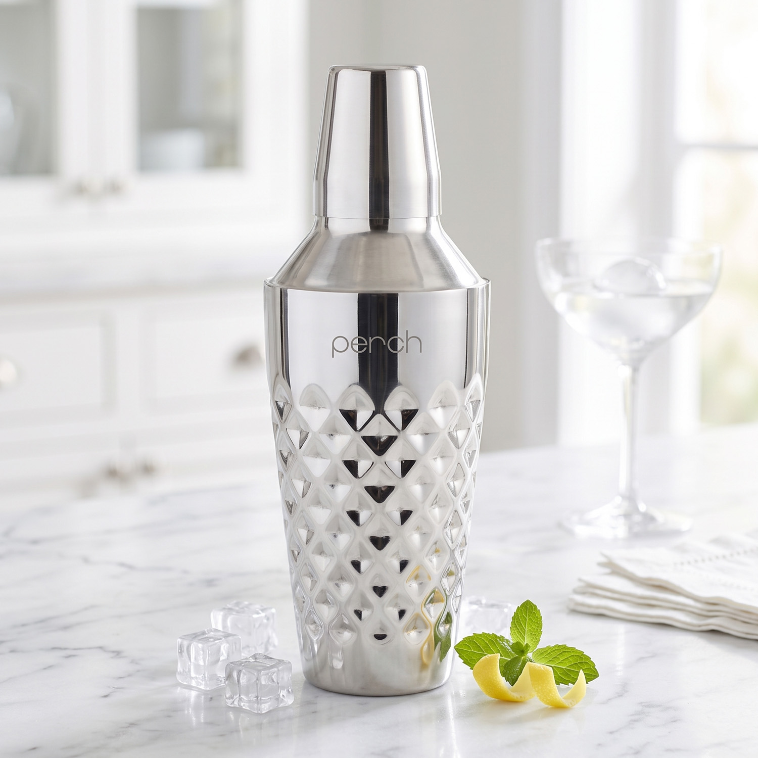 Cocktail Shaker for Cocktails & Mocktails – Stainless Steel Bar Shaker for Mixing Drinks – Silver