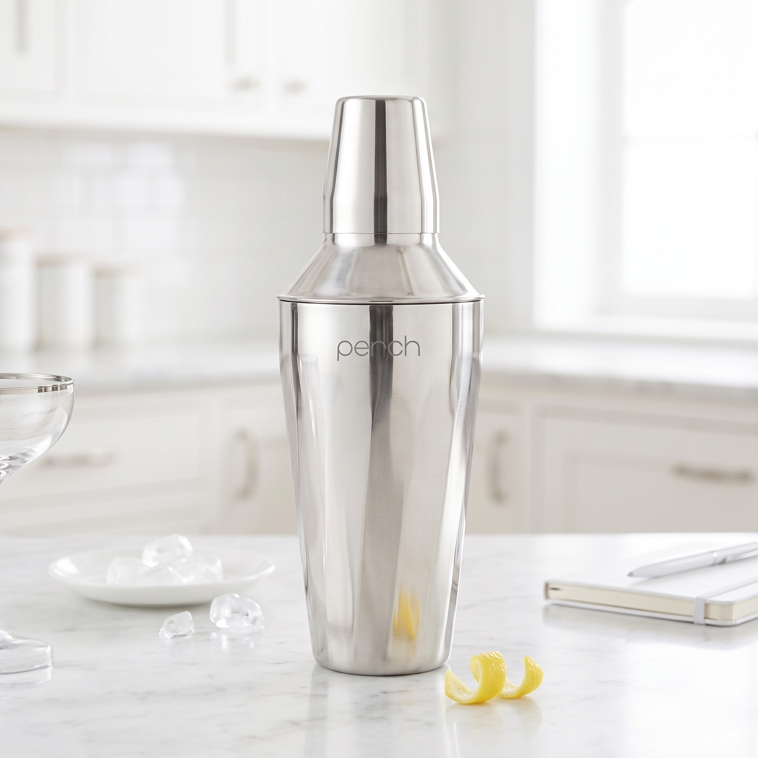 Cocktail Shaker for Cocktails & Mocktails – Stainless Steel Bar Shaker for Mixing Drinks – Silver